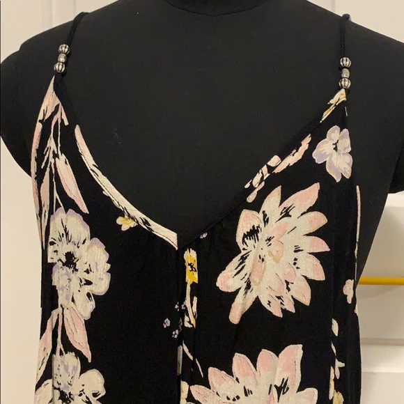 ⭐️3/$20⭐️ NWOT Ardene Summer Top - Picture 2 of 4